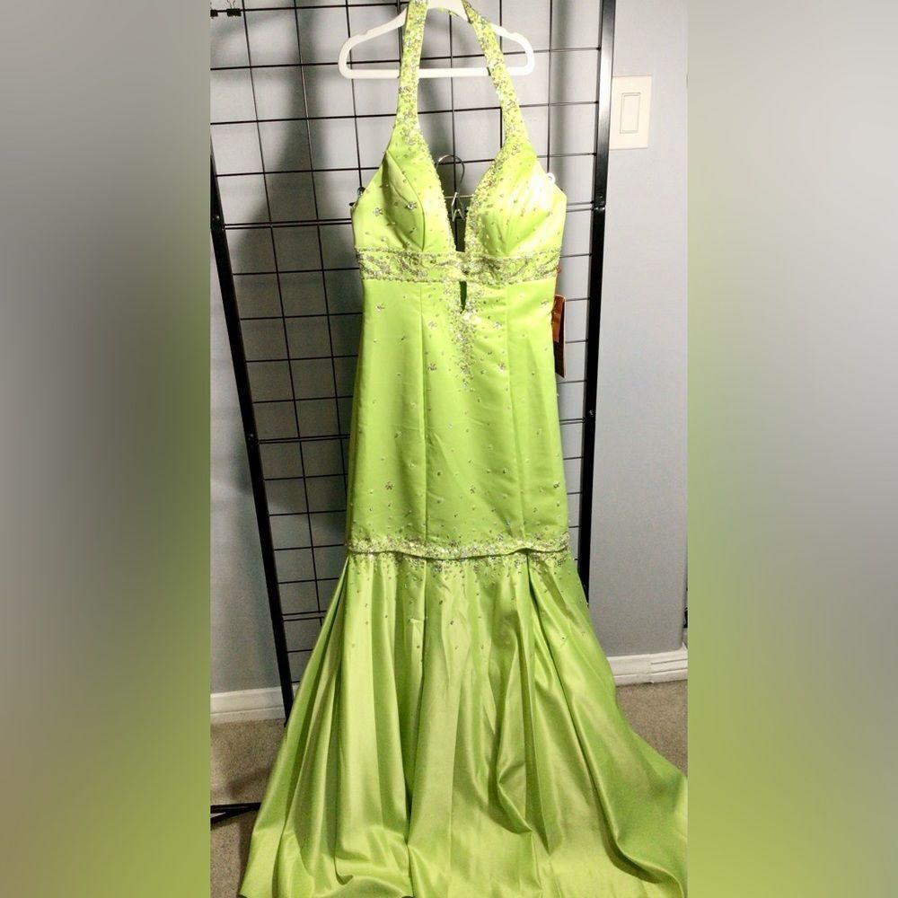 May Queen lime green beaded halter mermaid gown w/removable skirt NWT